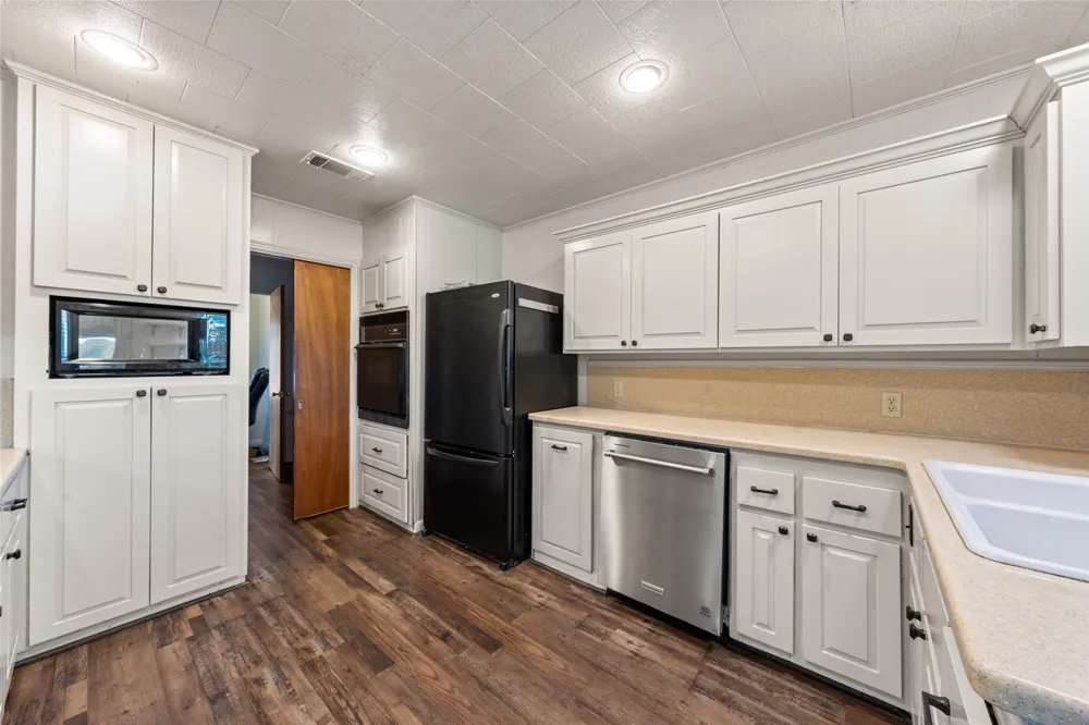 608 W Spring Street West, TX 76691