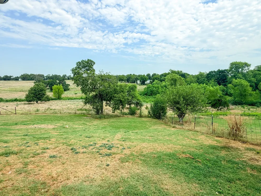 608 W Spring Street West, TX 76691