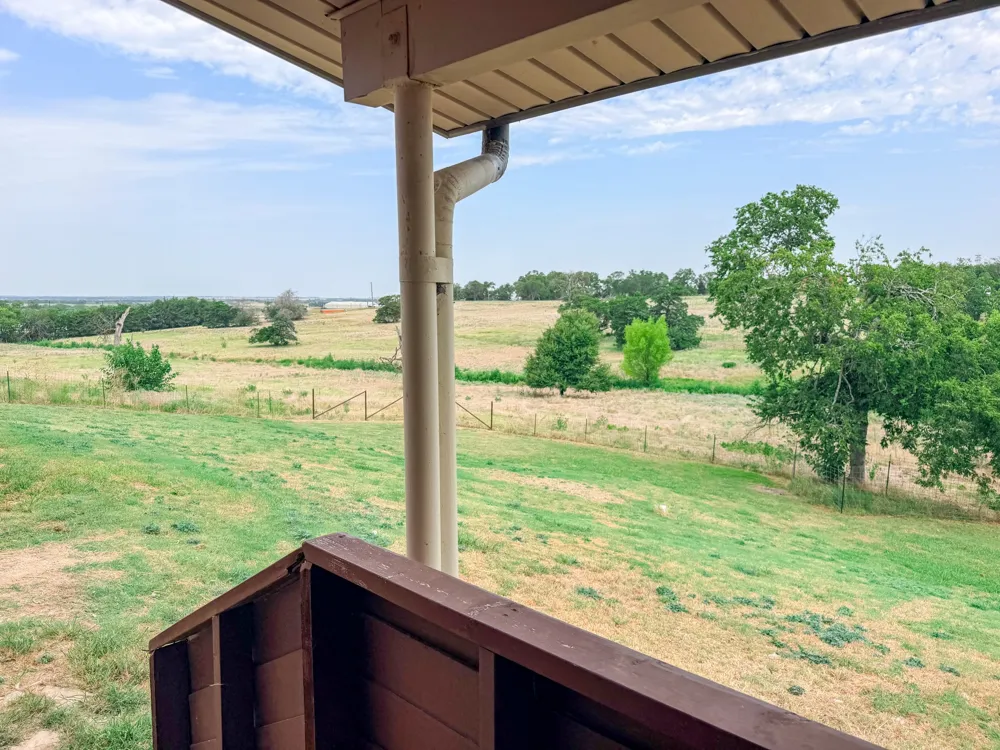 608 W Spring Street West, TX 76691