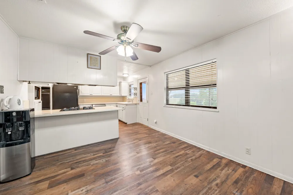 608 W Spring Street West, TX 76691