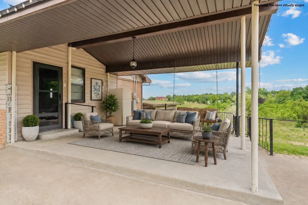 608 W Spring Street West, TX 76691