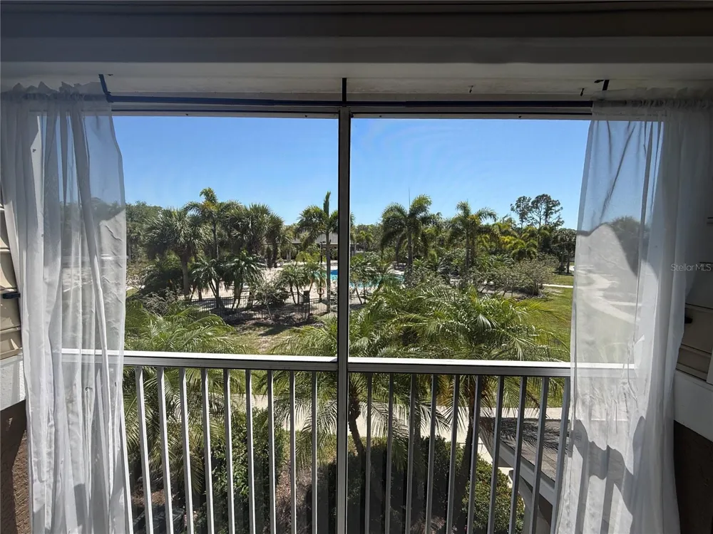 8932 MANOR LOOP #205 Lakewood Ranch, FL 34202