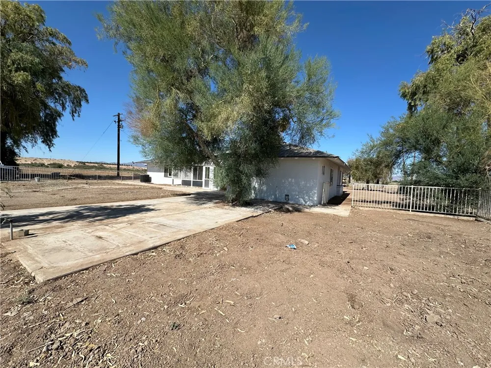 14563 W 14th Avenue Blythe, CA 92225