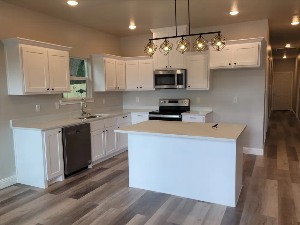 3200 King Street #A&B Greenville, TX 75401