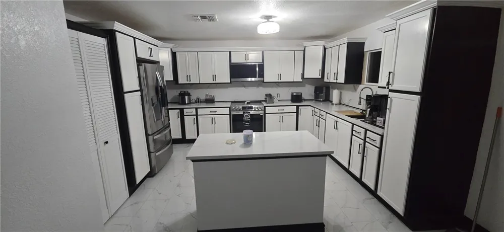 14135 County Road 1144 Sinton, TX 78387