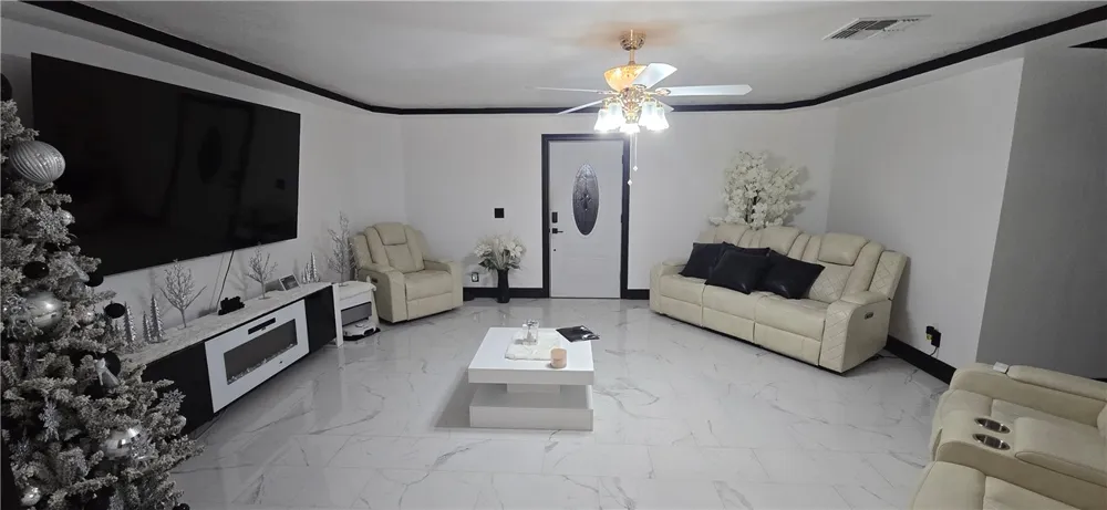 14135 County Road 1144 Sinton, TX 78387