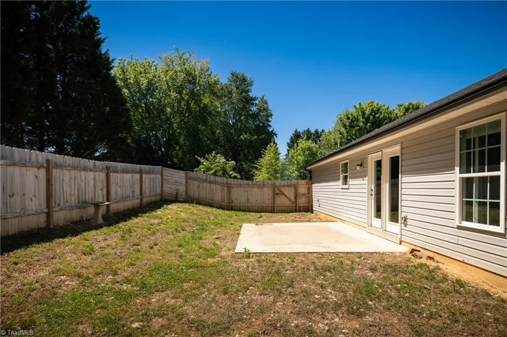 122 Fosstorall Road King, NC 27021