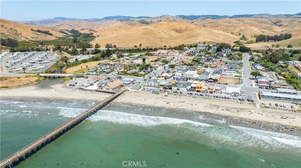 561 Lucerne Cayucos, CA 93430