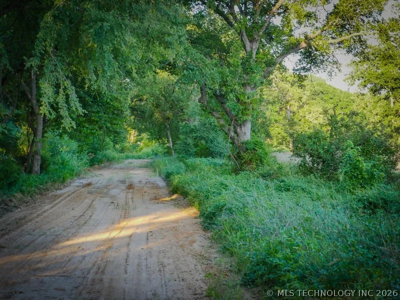 385001 E 1150 ROAD Weleetka, OK 74880