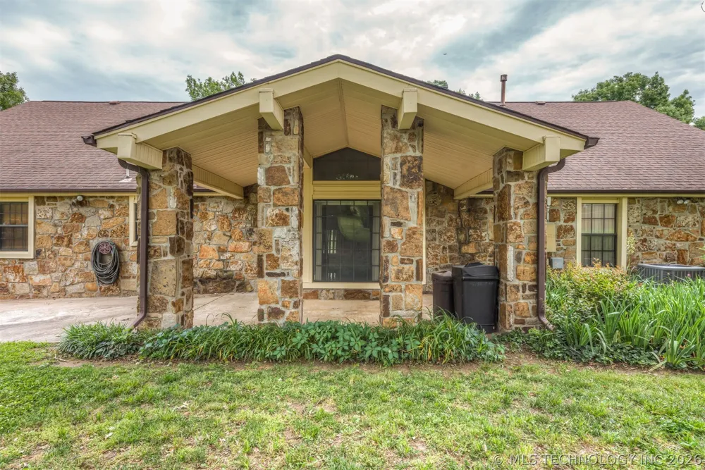 610 177th East Avenue Catoosa, OK 74015
