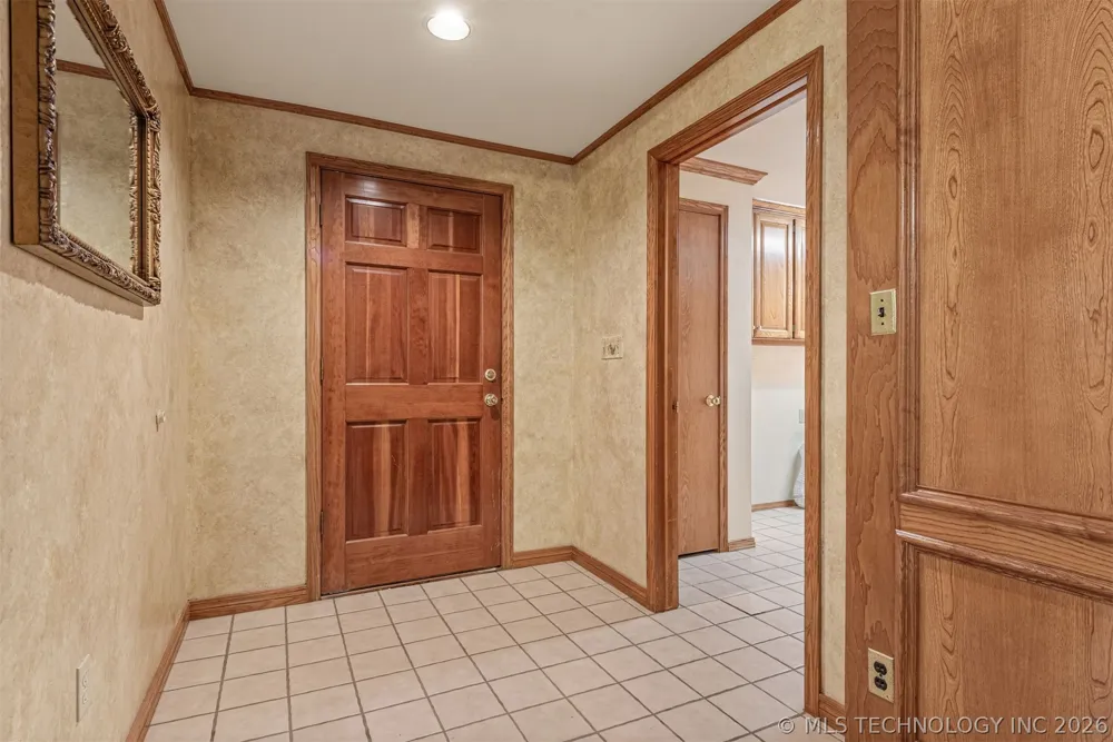 610 177th East Avenue Catoosa, OK 74015