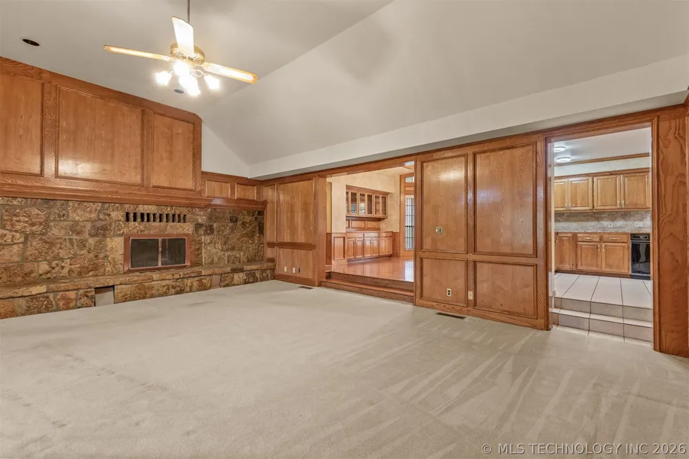 610 177th East Avenue Catoosa, OK 74015