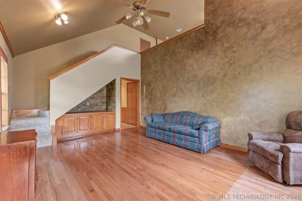 610 177th East Avenue Catoosa, OK 74015