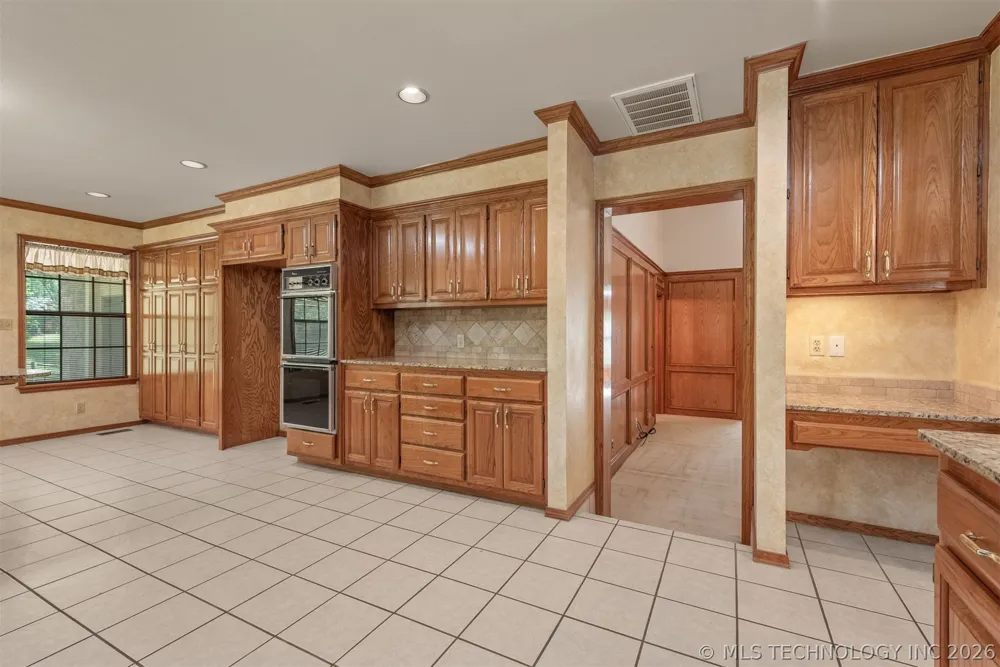 610 177th East Avenue Catoosa, OK 74015