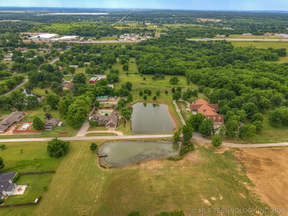 610 177th East Avenue Catoosa, OK 74015