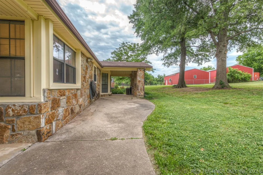610 177th East Avenue Catoosa, OK 74015