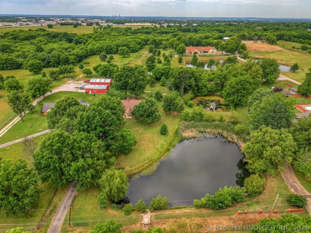 610 177th East Avenue Catoosa, OK 74015