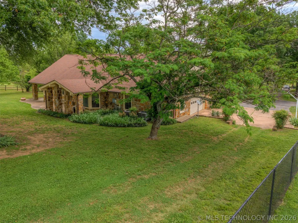 610 177th East Avenue Catoosa, OK 74015
