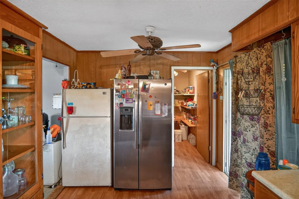 615 W North Street Blossom, TX 75416