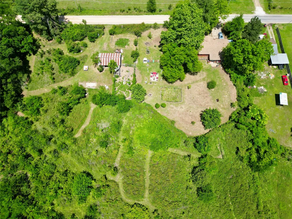 615 W North Street Blossom, TX 75416