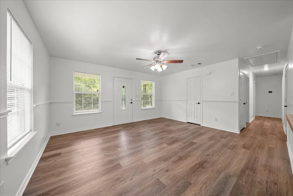 404 W Day Street Denison, TX 75020
