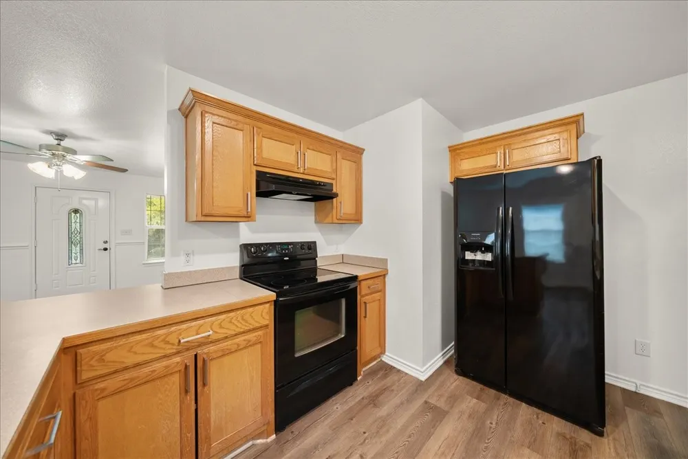 404 W Day Street Denison, TX 75020