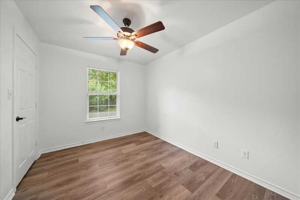 404 W Day Street Denison, TX 75020