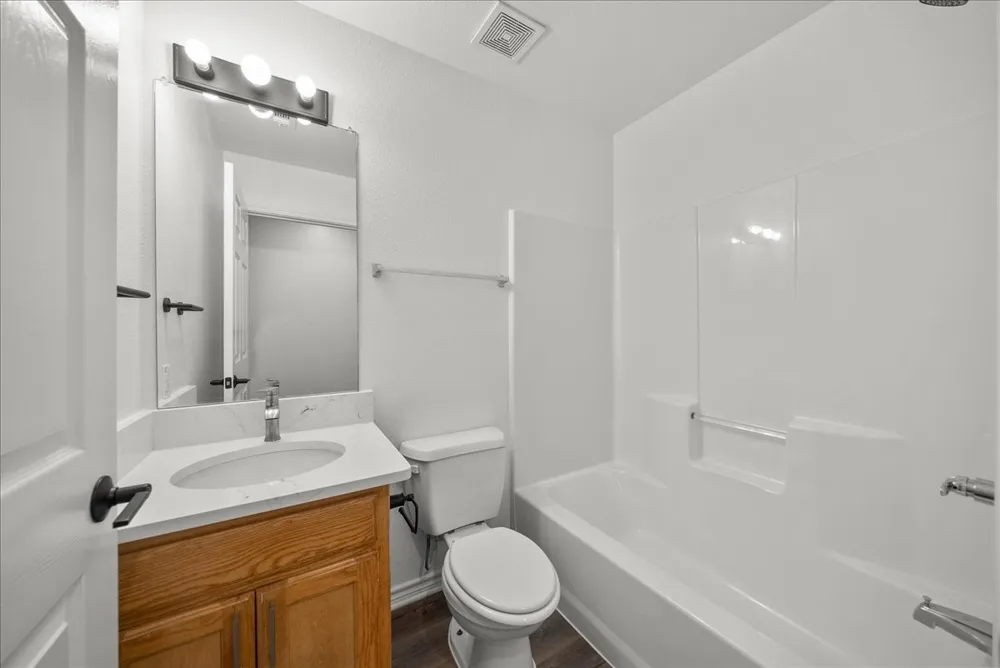 404 W Day Street Denison, TX 75020