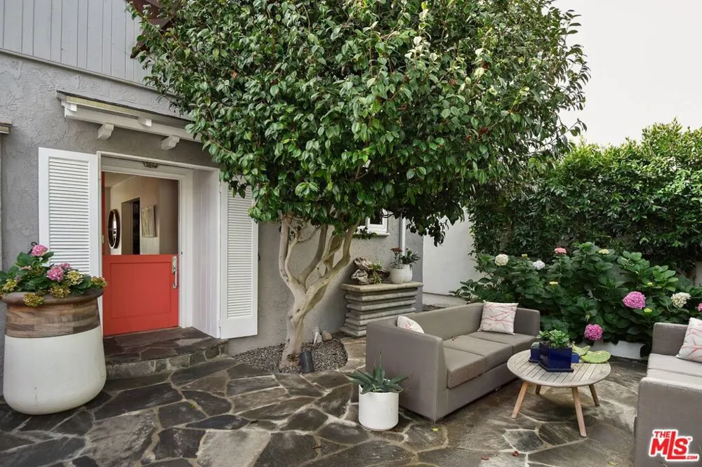 27208 Pacific Coast Highway Malibu, CA 90265
