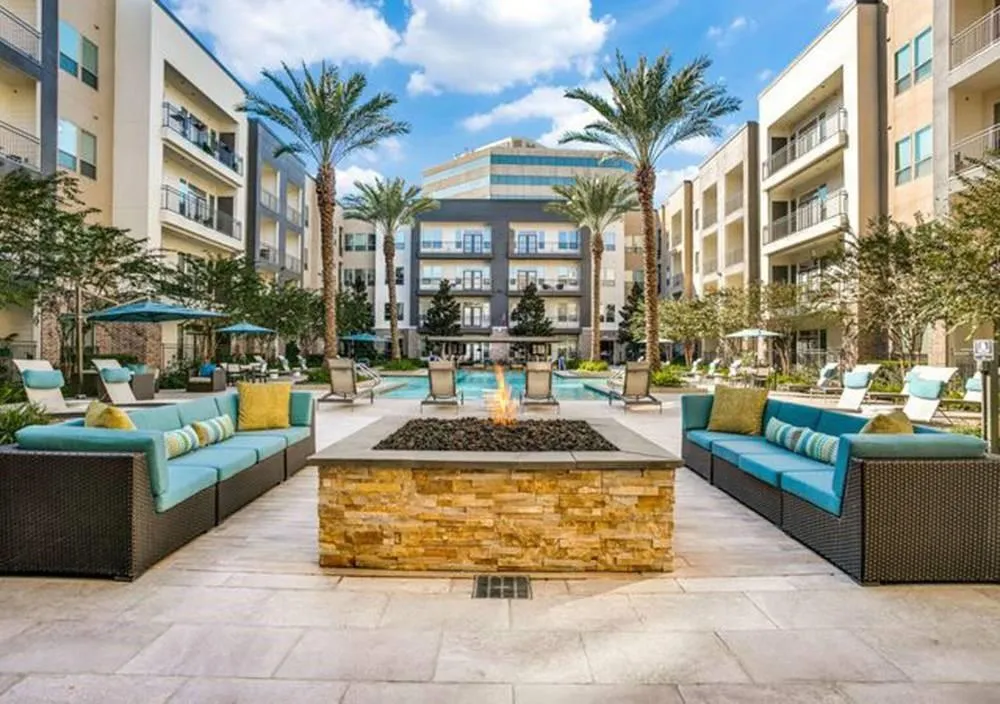 935 Wilcrest #2051 Houston, TX 77079