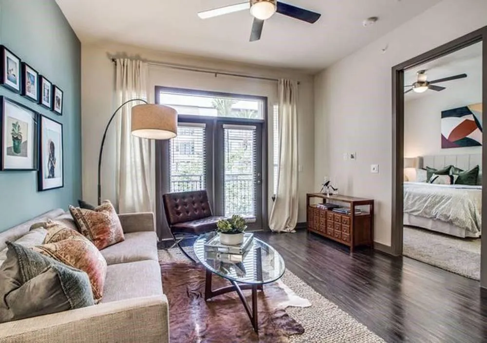 935 Wilcrest #2051 Houston, TX 77079