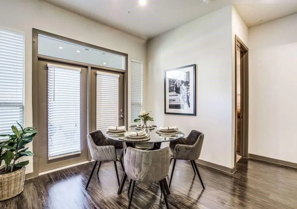 935 Wilcrest #2051 Houston, TX 77079