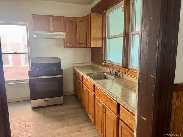 14 Smith Street Middletown, NY 10940