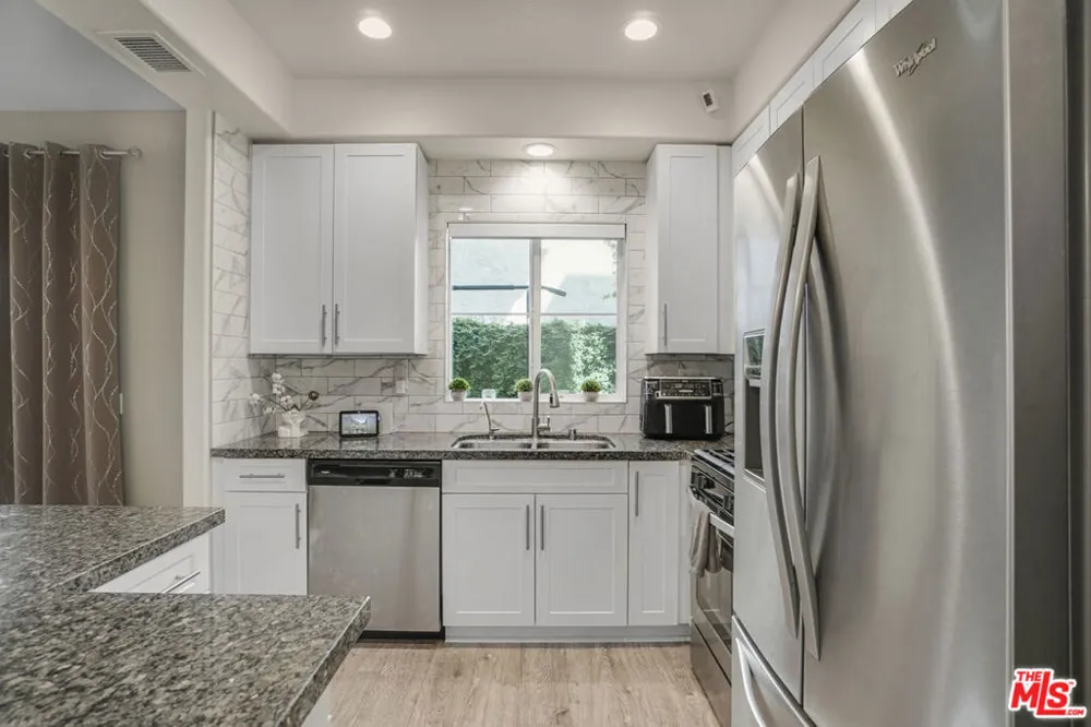 22755 Walnut Park Lane Newhall, CA 91321