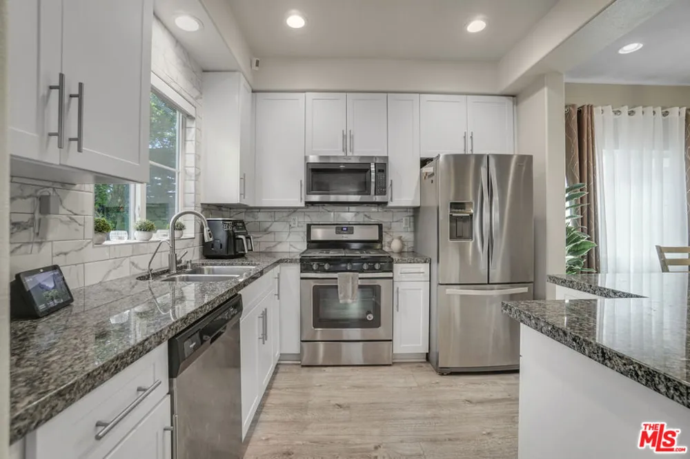 22755 Walnut Park Lane Newhall, CA 91321