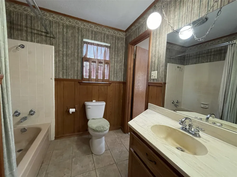 11700 Fm 642 Purdon, TX 76679