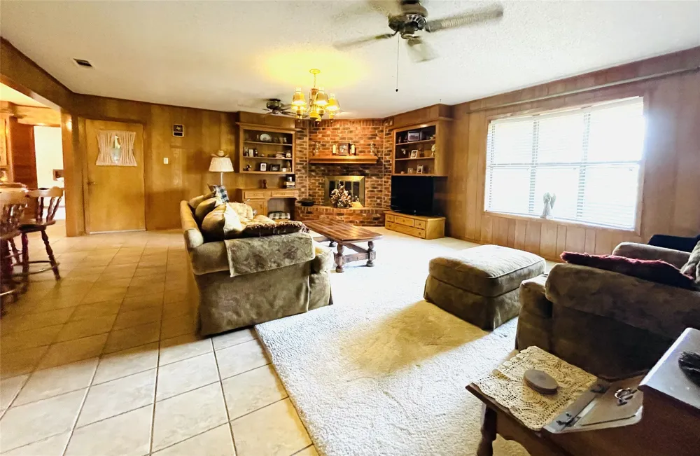 11700 Fm 642 Purdon, TX 76679