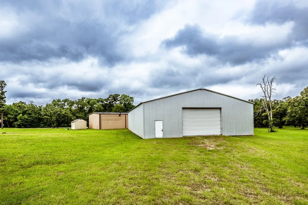 1827 State Highway 75 Huntsville, TX 77320