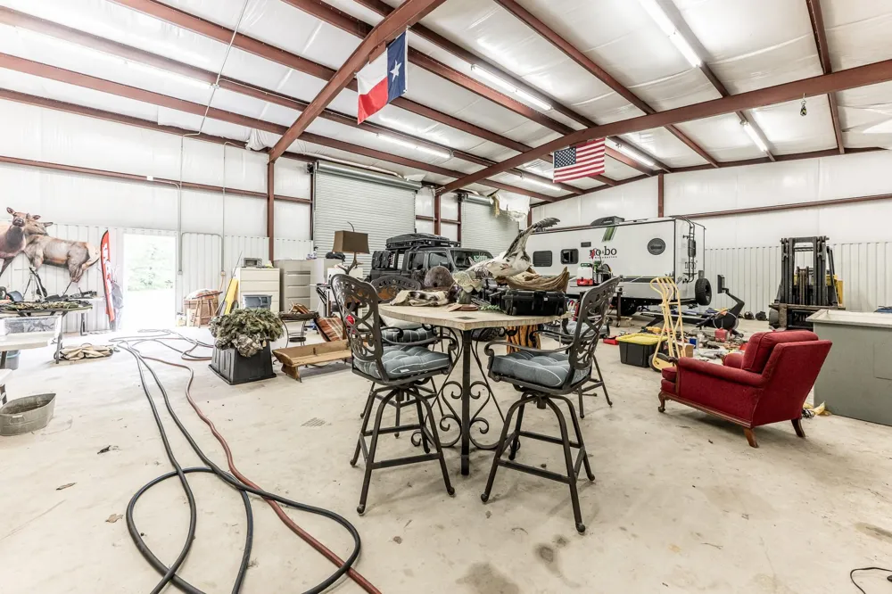 1827 State Highway 75 Huntsville, TX 77320