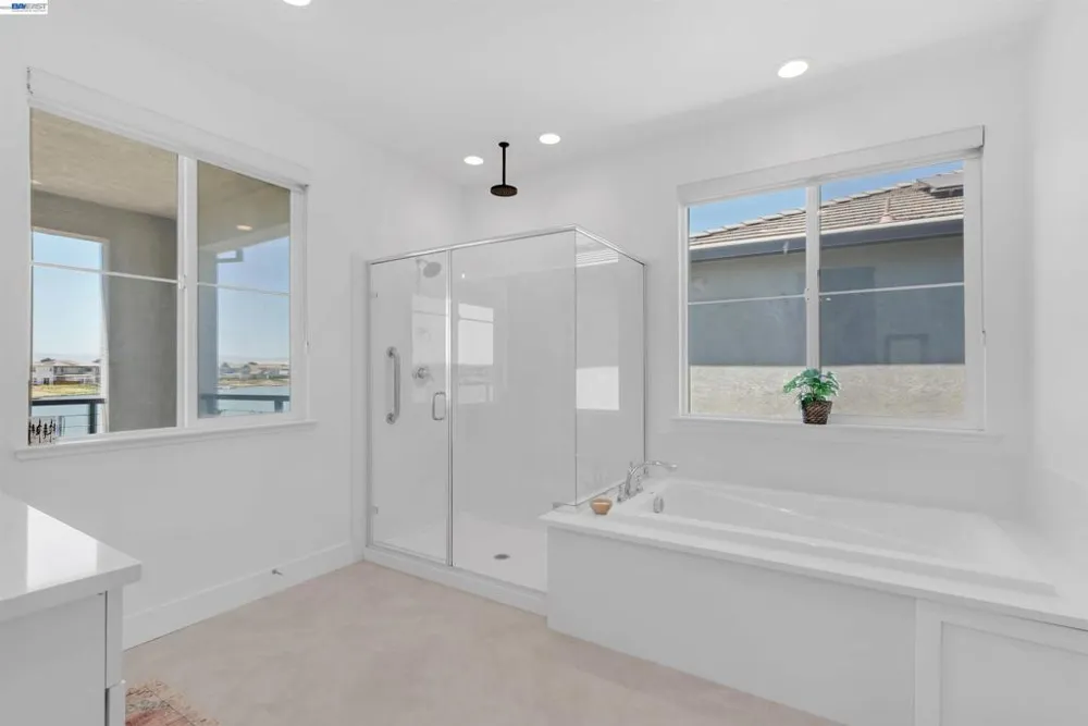 3098 Mulholland Dr Lathrop, CA 95330