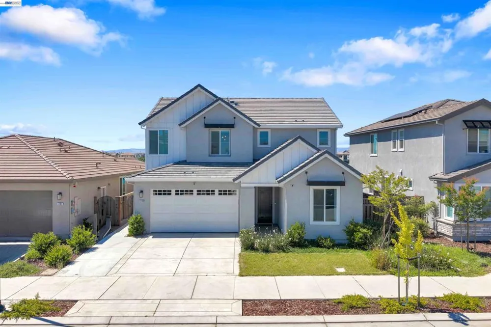 3098 Mulholland Dr Lathrop, CA 95330