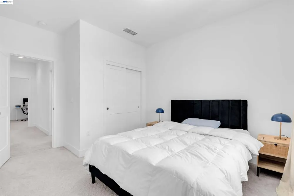 3098 Mulholland Dr Lathrop, CA 95330
