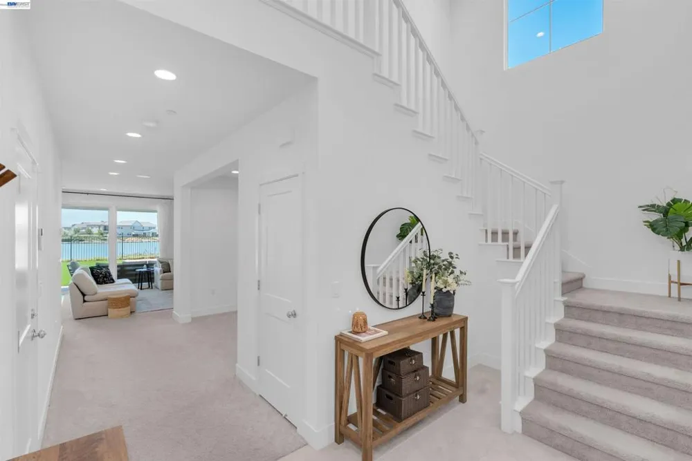 3098 Mulholland Dr Lathrop, CA 95330