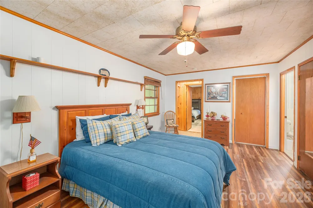 868 Cabin Flats Road Balsam, NC 28707