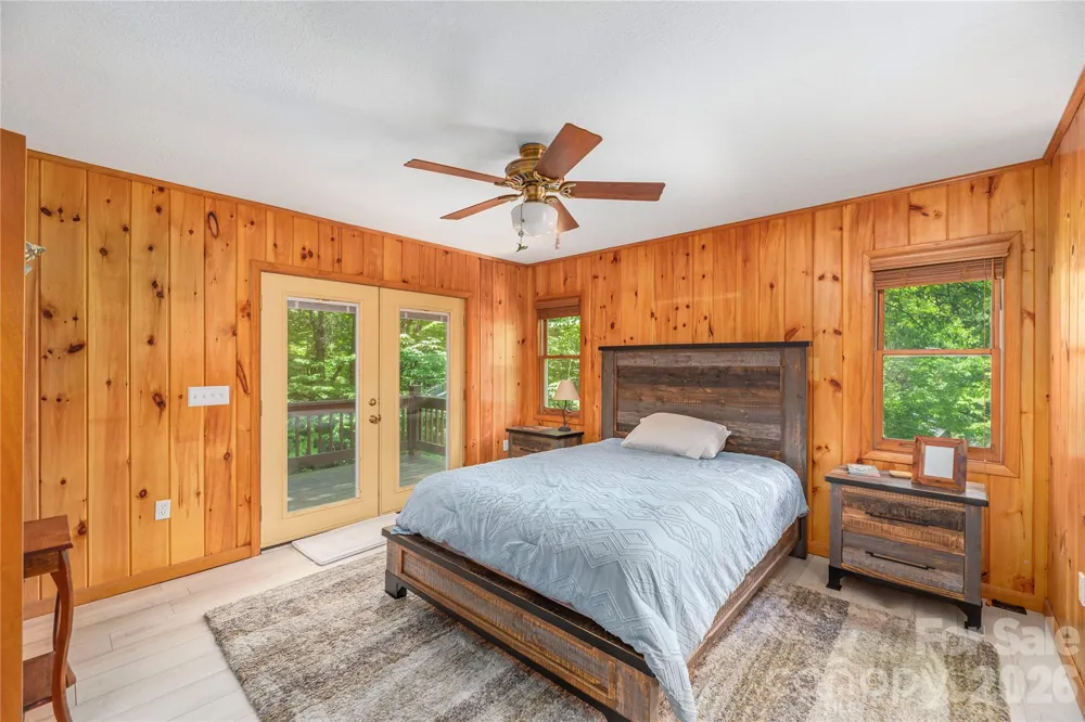 868 Cabin Flats Road Balsam, NC 28707