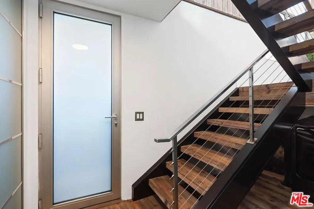 472 Rosecrans Avenue Manhattan Beach, CA 90266