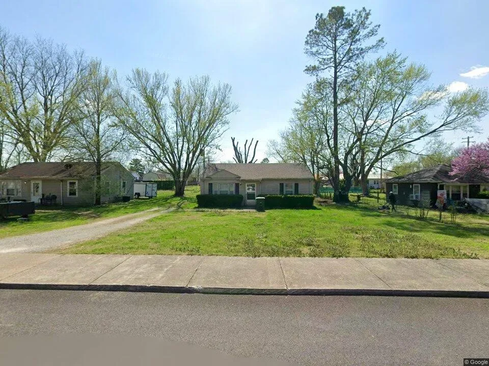 2000 Jan Dr Hopkinsville, KY 42240