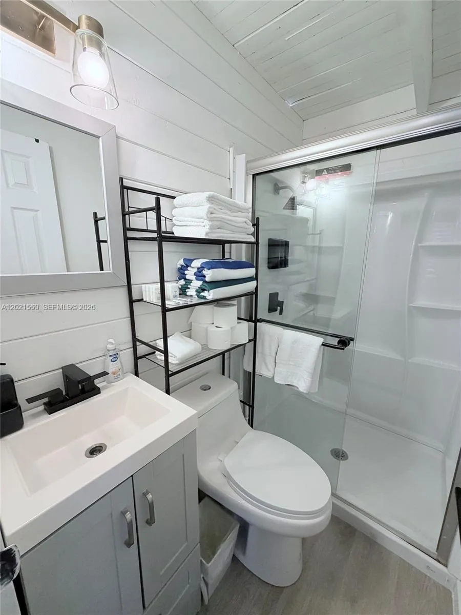 Address Not Shown Tavernier, FL 33070