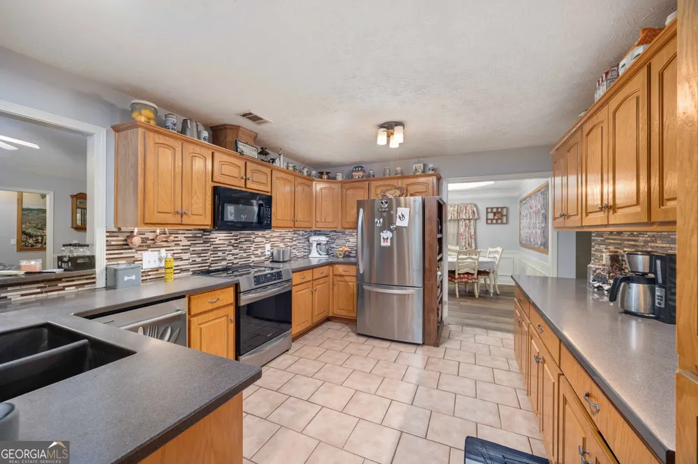 2083 Johnson Mill RD Hamilton, GA 31811