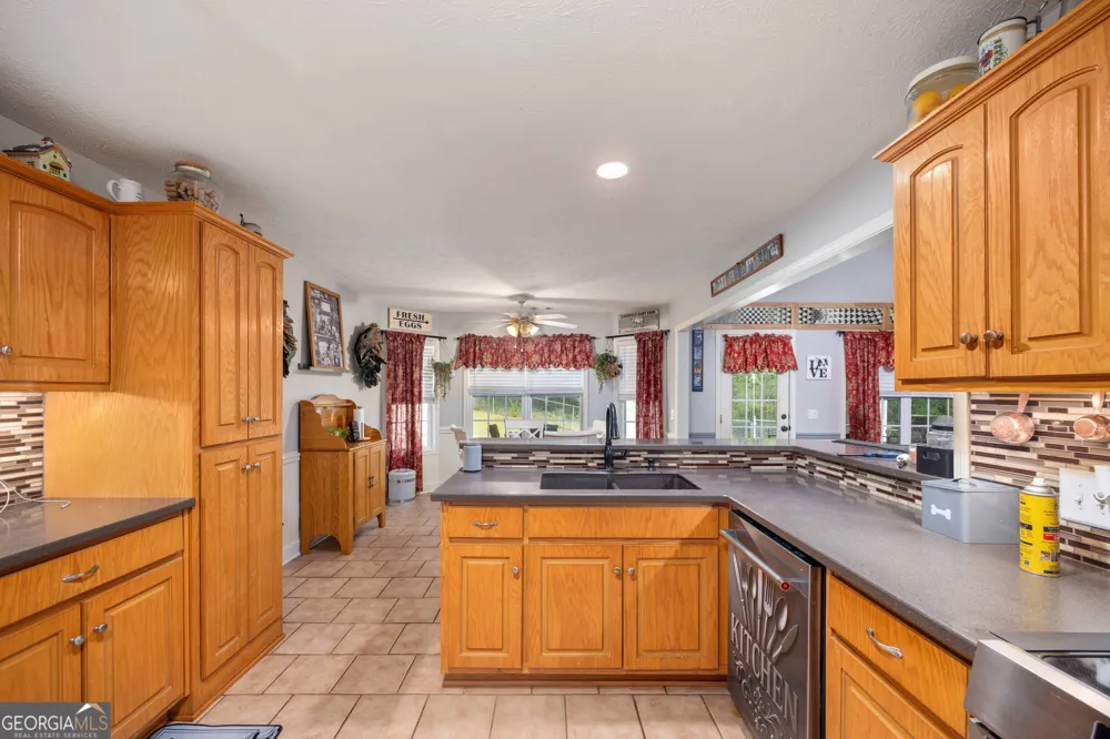 2083 Johnson Mill RD Hamilton, GA 31811